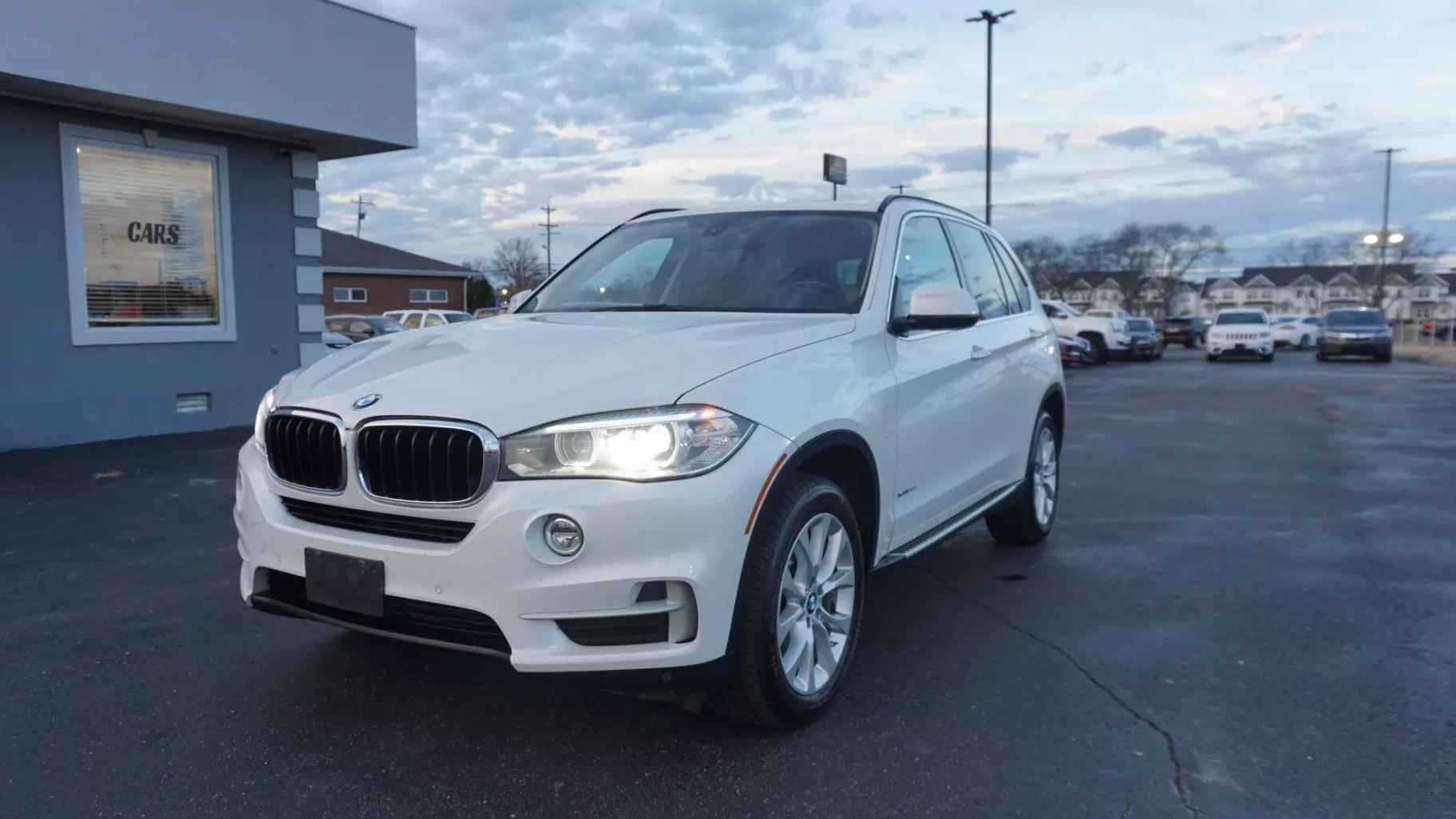 BMW X5 2016 5UXKR0C53G0P33822 image