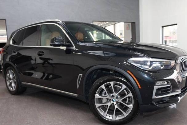 BMW X5 2019 5UXCR6C50KLL27219 image