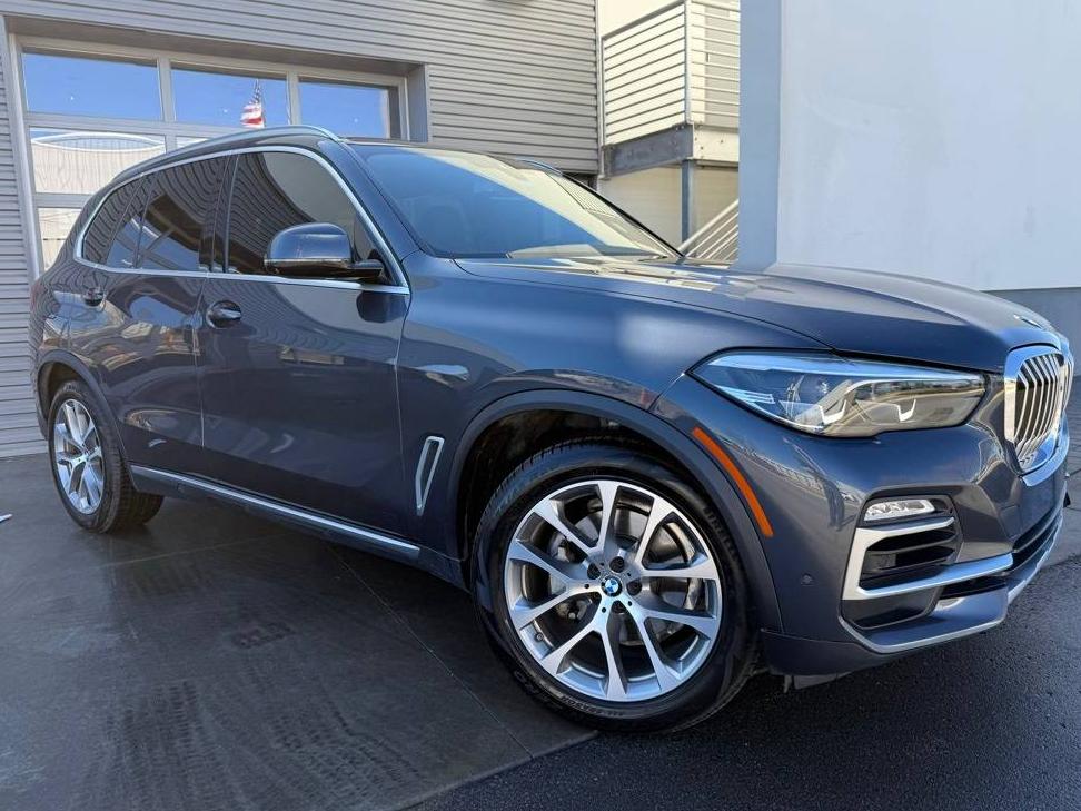 BMW X5 2019 5UXCR6C52KLL62232 image