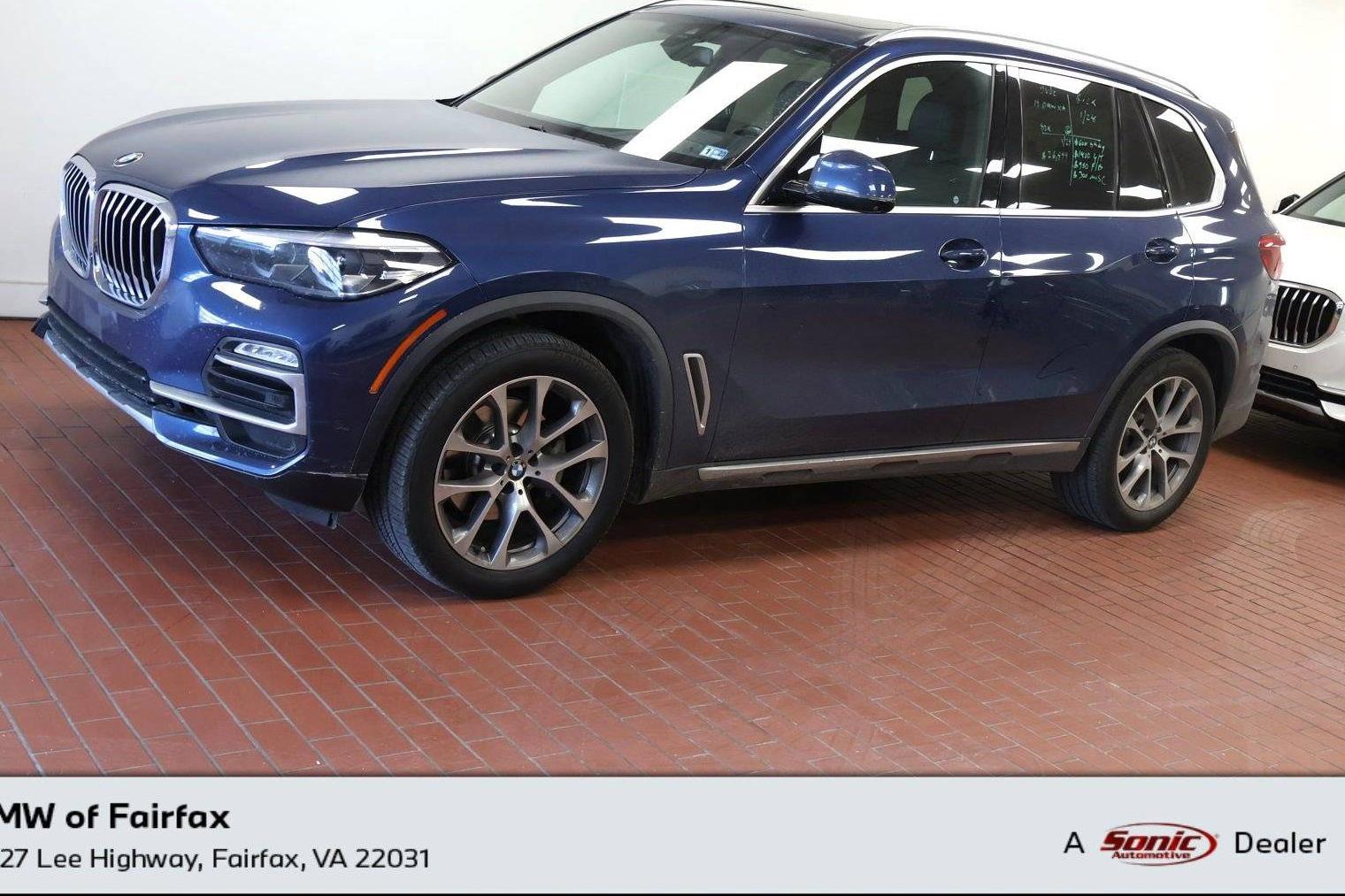 BMW X5 2019 5UXCR6C55KLL38202 image