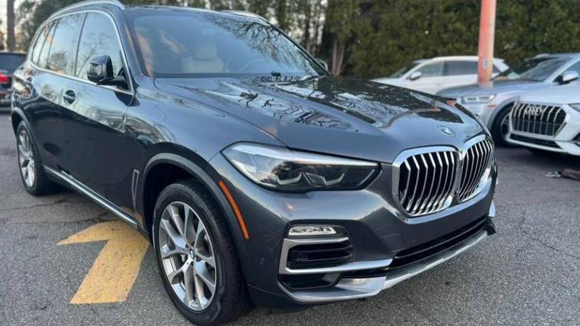 BMW X5 2019 5UXCR6C50KLL03650 image