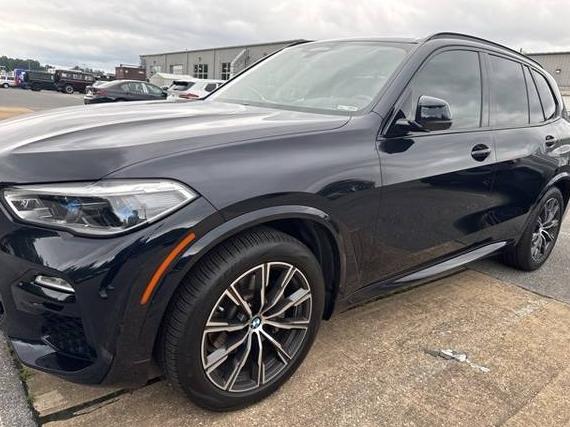 BMW X5 2019 5UXCR6C52KLL24211 image