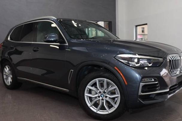 BMW X5 2019 5UXCR6C50KLK83948 image