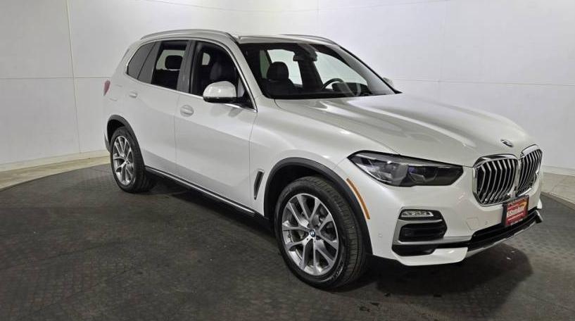 BMW X5 2019 5UXCR6C59KLL13383 image