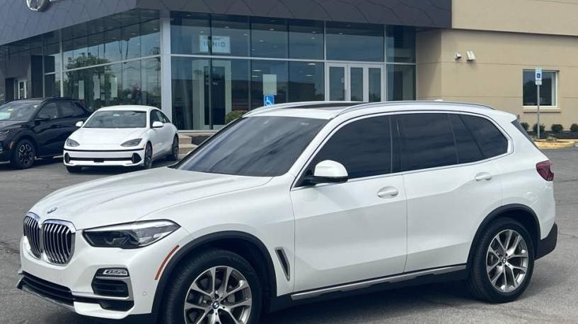 BMW X5 2019 5UXCR6C52KLL37850 image