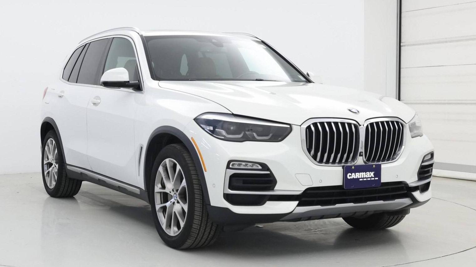 BMW X5 2019 5UXCR6C53KLL03433 image