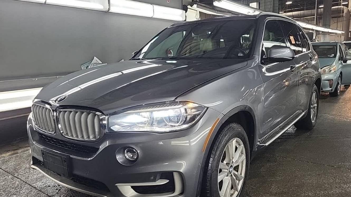 BMW X5 2018 5UXKS4C51J0Y17978 image