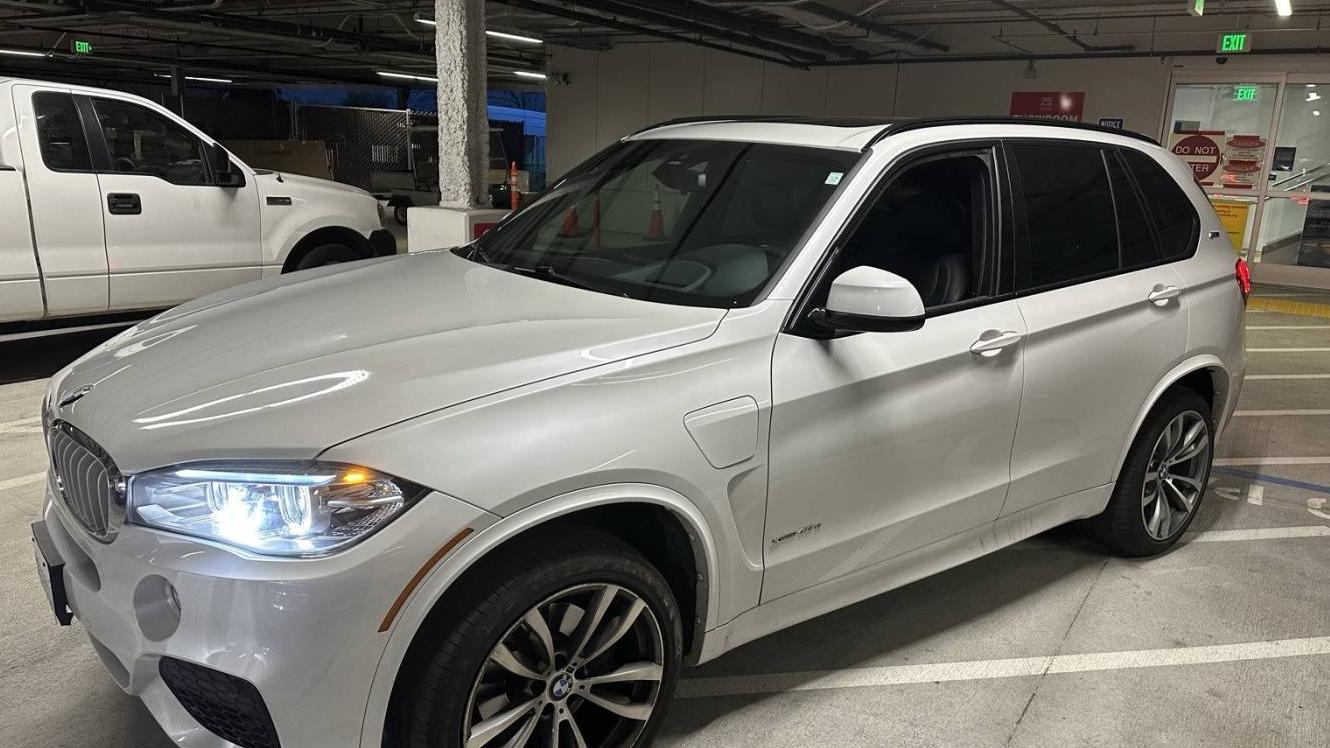 BMW X5 2018 5UXKT0C58J0V99155 image