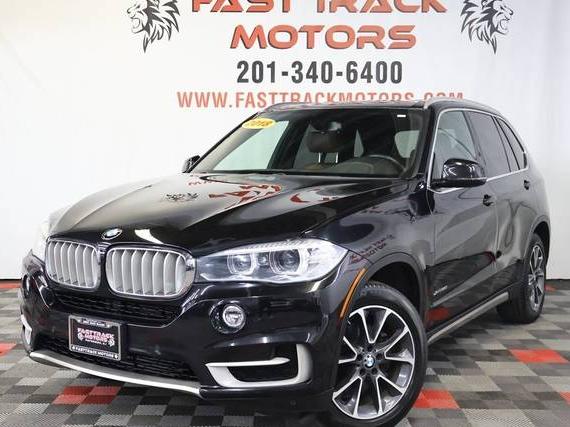 BMW X5 2018 5UXKR0C5XJ0Y05171 image