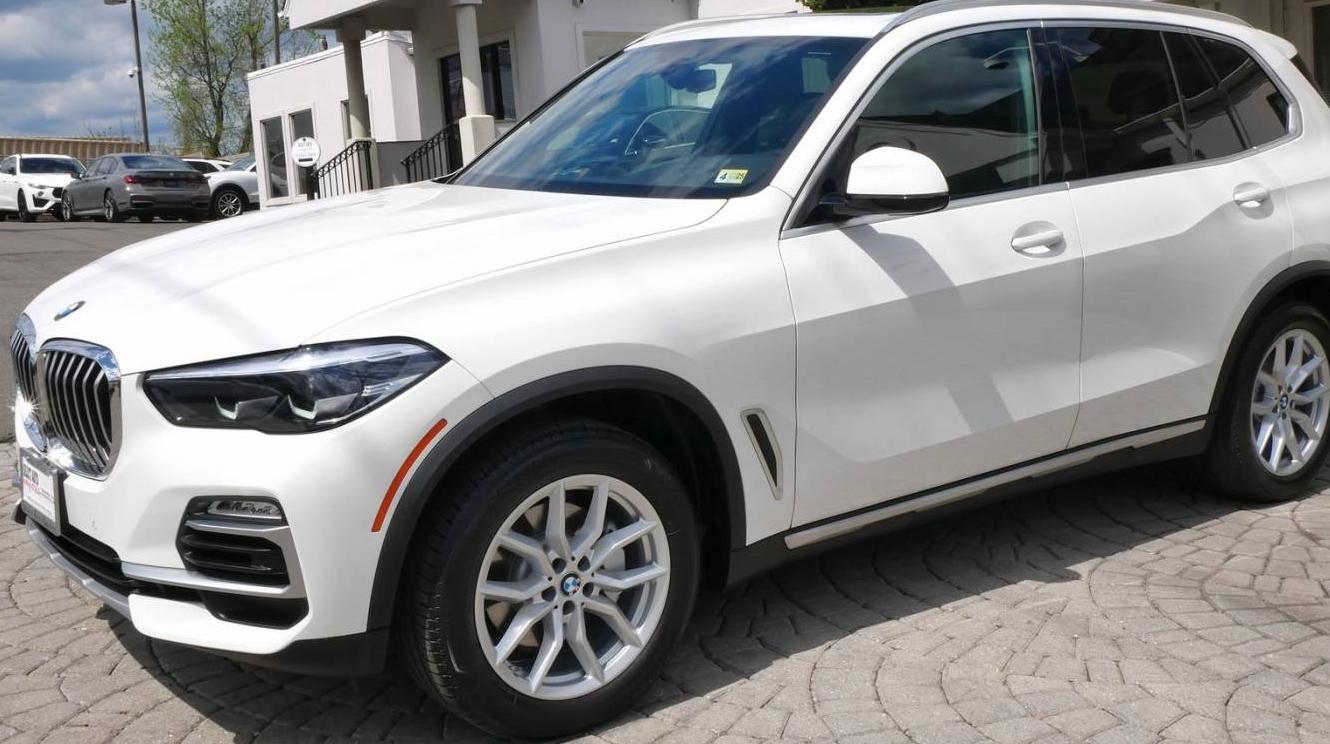 BMW X5 2021 5UXCR6C07M9H09366 image