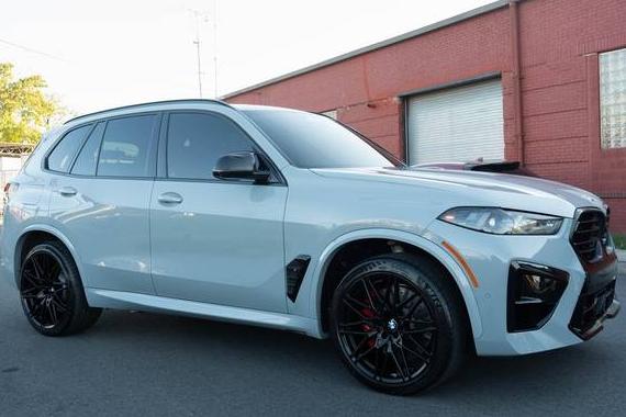 BMW X5 2024 5YM13ET08R9T61500 image