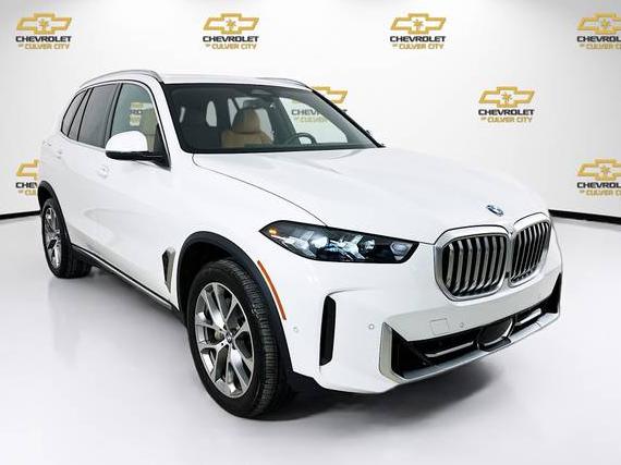 BMW X5 2024 5UX13EU05R9U09704 image