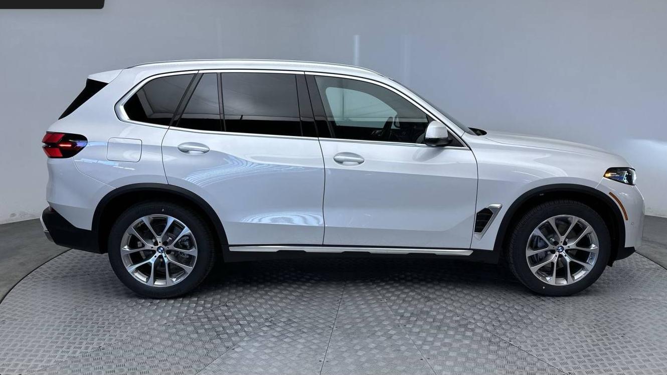 BMW X5 2024 5UX23EU07R9V72584 image