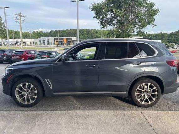 BMW X5 2020 5UXCR6C06L9C40379 image