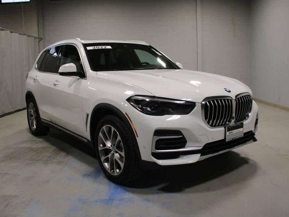 BMW X5 2022 5UXCR6C04N9J83521 image