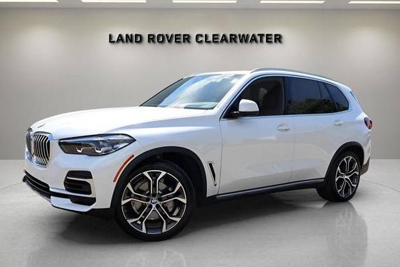 BMW X5 2022 5UXCR6C04N9N26327 image
