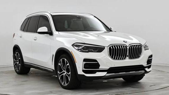BMW X5 2022 5UXCR4C06N9J89003 image