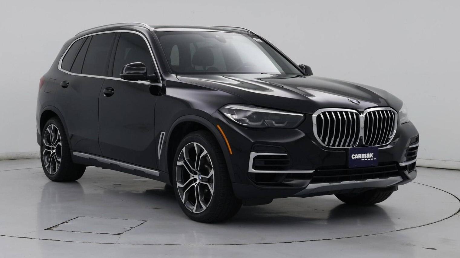 BMW X5 2022 5UXCR6C02N9K81057 image