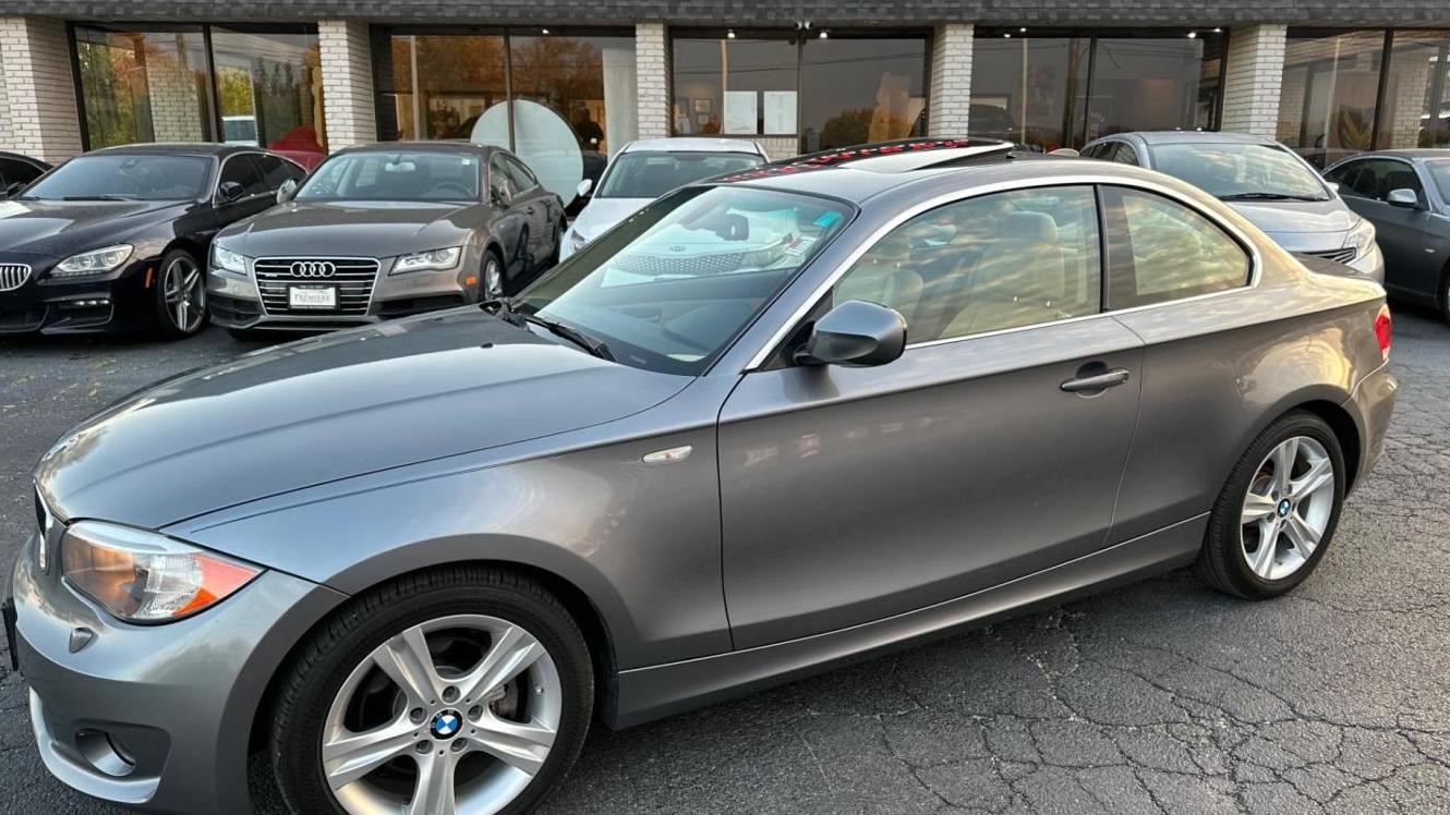 BMW 128I 2013 WBAUP7C52DVP25201 image