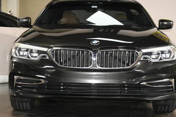 BMW 540I 2019 WBAJE5C50KWW18314 image