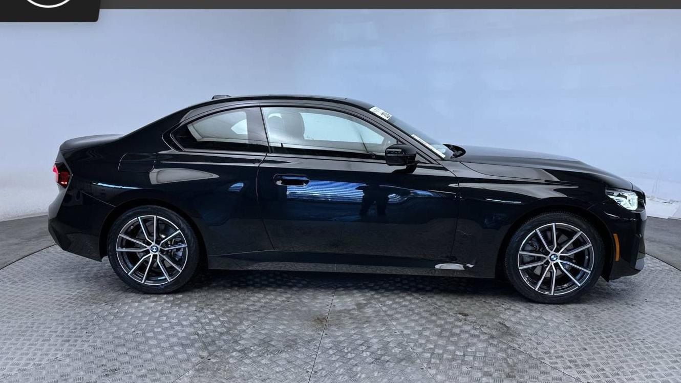 BMW 230I 2024 3MW33CM0XR8E01572 image