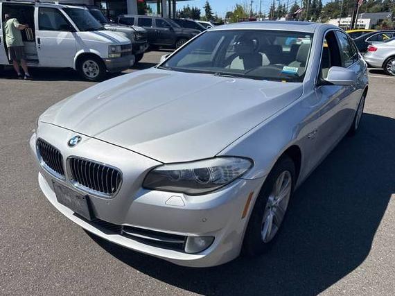 BMW 528XI 2012 WBAXH5C52CDW02632 image
