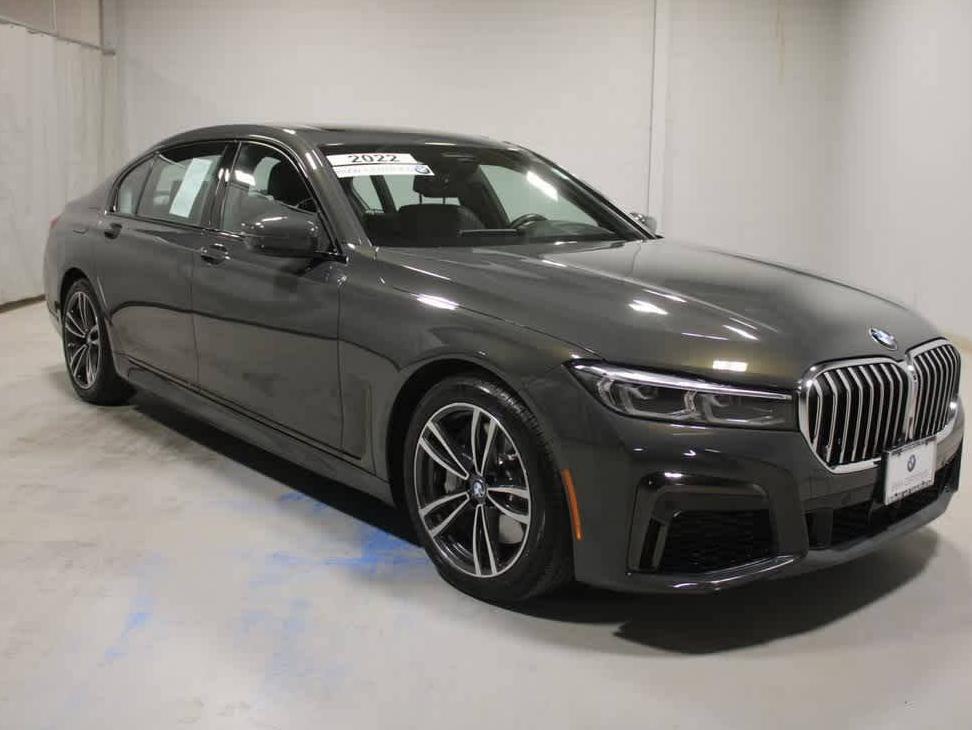 BMW 750LI 2022 WBA7U2C01NCJ22928 image