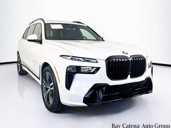 BMW X7 2023 5UX23EM08P9P51200 image BMW X7 2023 5UX23EM08P9P51200 image
