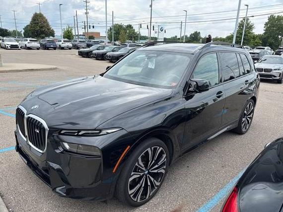 BMW X7 2023 5UX33EM0XP9R54190 image