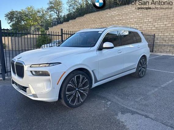 BMW X7 2023 5UX23EM0XP9R58302 image