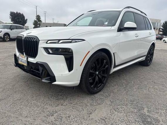 BMW X7 2023 5UX23EM05P9R85570 image