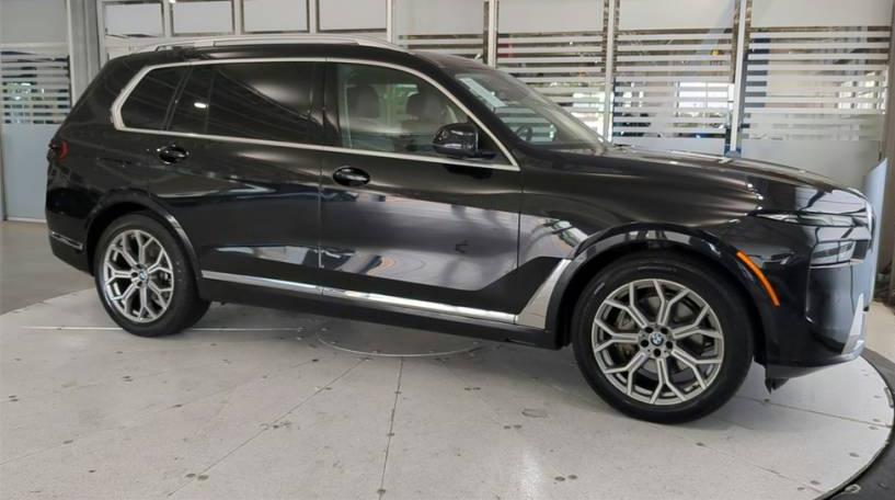 BMW X7 2023 5UX23EM05P9R50379 image