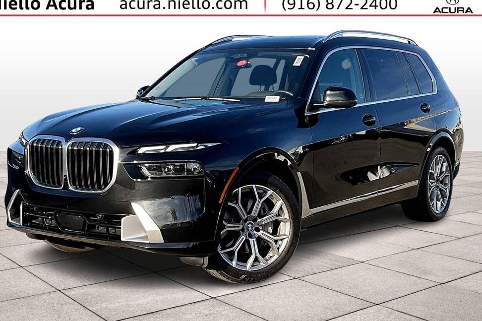 BMW X7 2024 5UX23EM02R9T00587 image