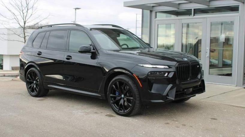 BMW X7 2024 5UX33EM05R9S18194 image