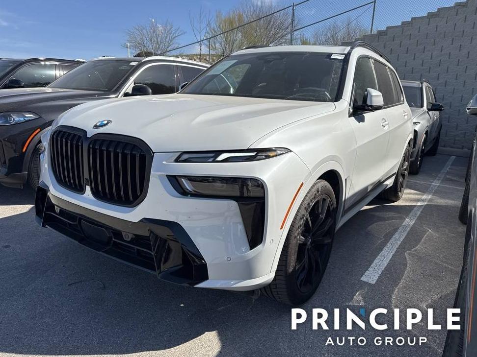 BMW X7 2024 5UX23EM01R9V68224 image BMW X7 2024 5UX23EM01R9V68224 image