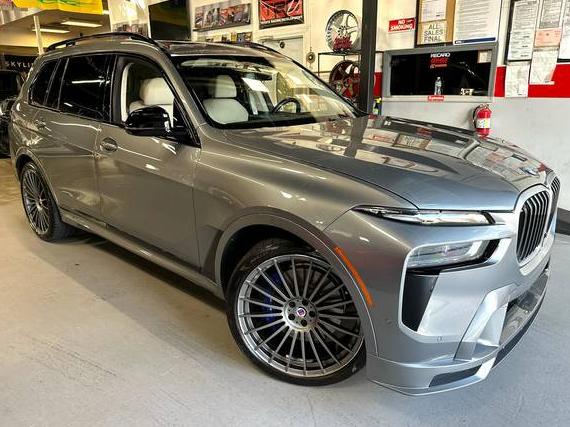 BMW X7 2024 5UX43EM19R9T23138 image