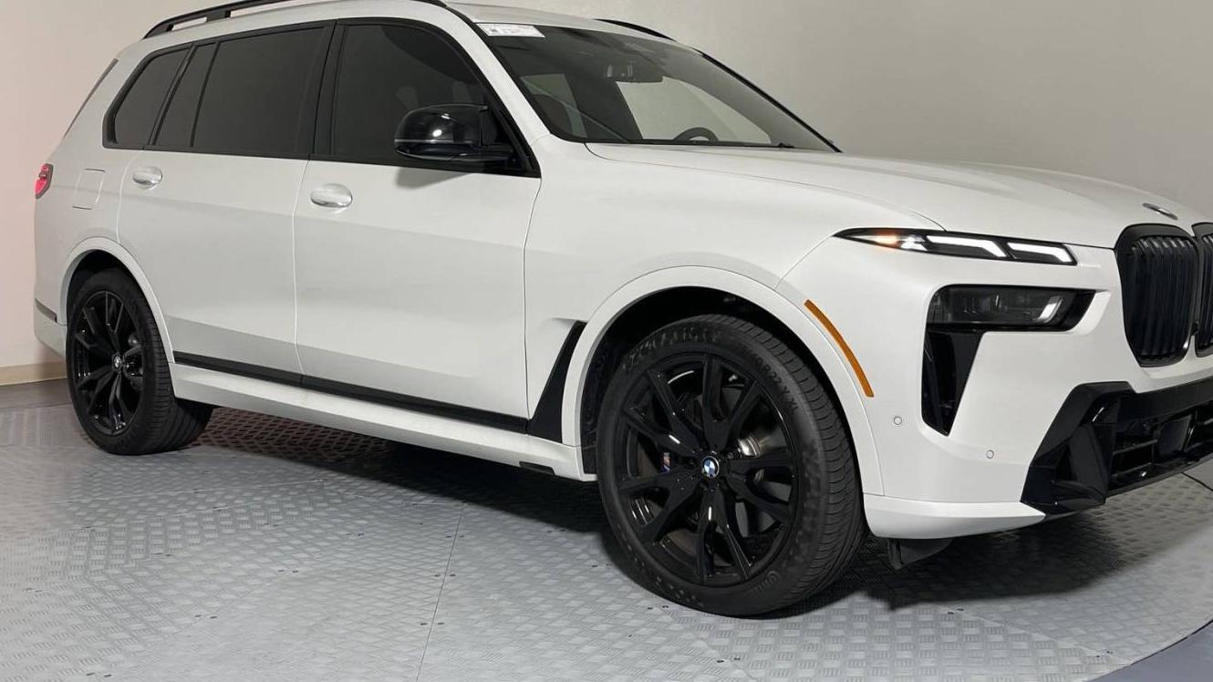 BMW X7 2024 5UX33EM00R9S76262 image