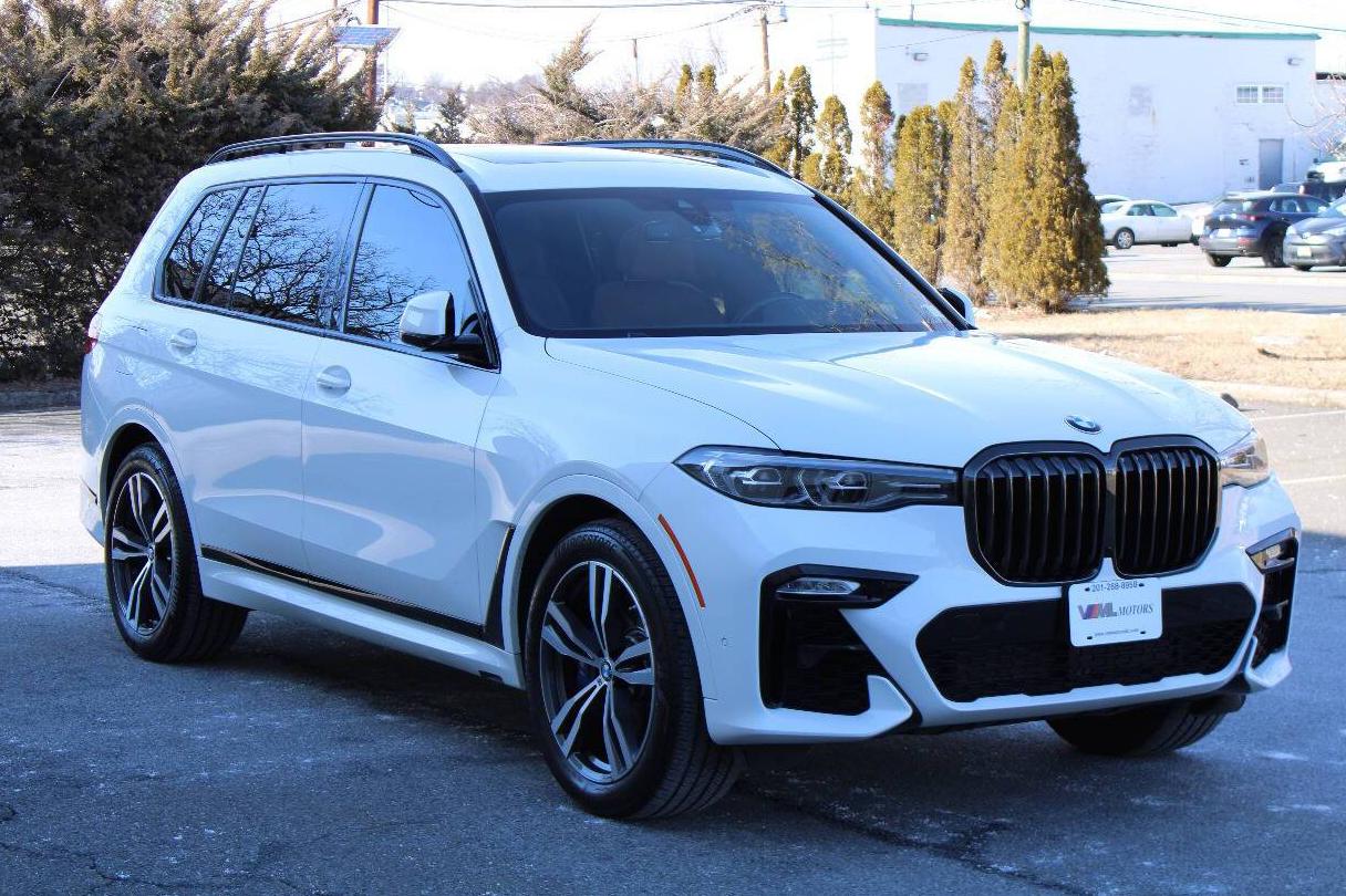 BMW X7 2022 5UXCW2C05N9K35255 image