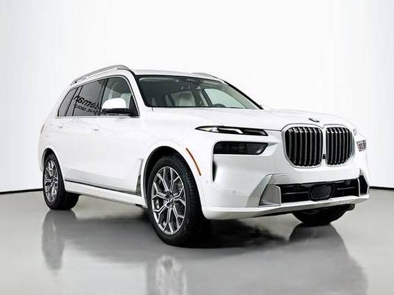 BMW X7 2025 5UX23EM04S9Z82636 image