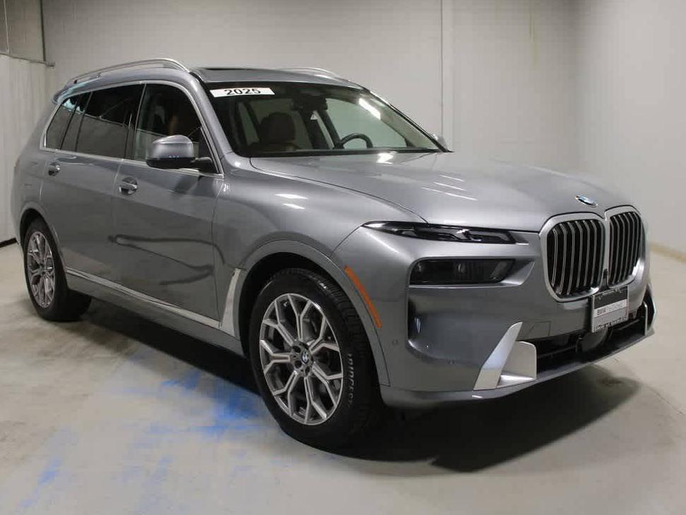 BMW X7 2025 5UX23EM03S9W83218 image