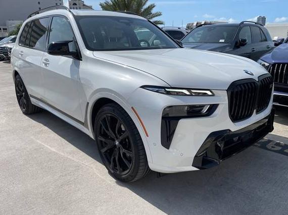 BMW X7 2025 5UX33EM0XS9W48499 image