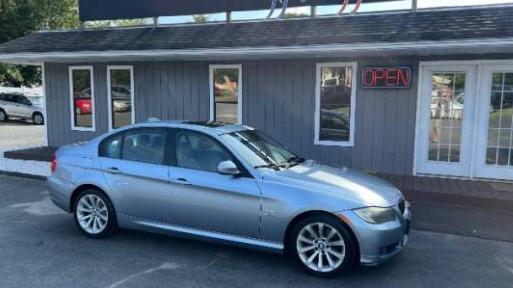 BMW 328I 2011 WBAPK5G52BNN25992 image