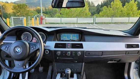 BMW M5 2006 WBSNB93536B583035 image BMW M5 2006 WBSNB93536B583035 image