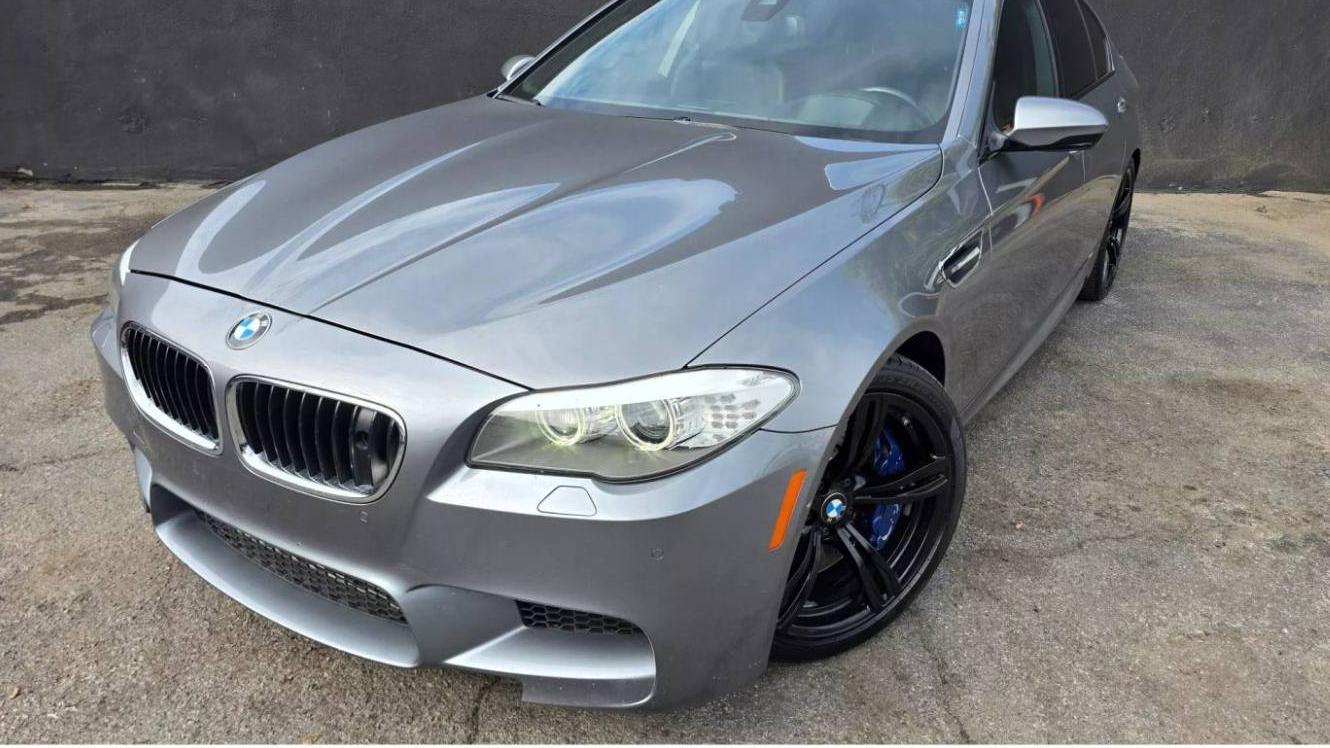 BMW M5 2013 WBSFV9C52DC774030 image