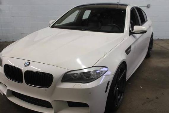 BMW M5 2013 WBSFV9C52DD095725 image BMW M5 2013 WBSFV9C52DD095725 image