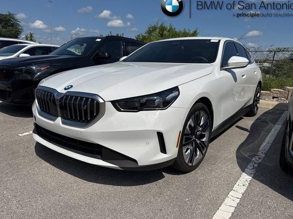 BMW I5 2024 WBY33FK07RCR51844 image