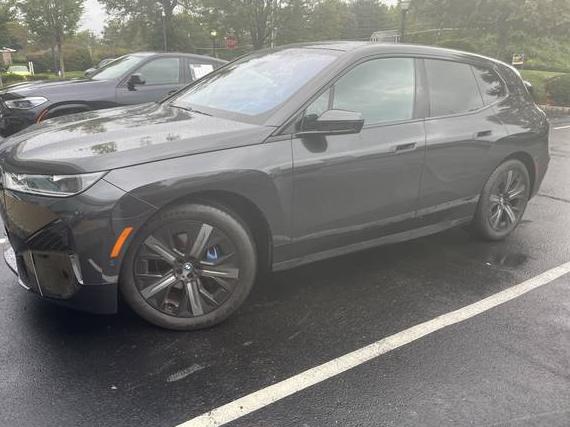 BMW IX 2023 WB533CF04PCM26548 image BMW IX 2023 WB533CF04PCM26548 image