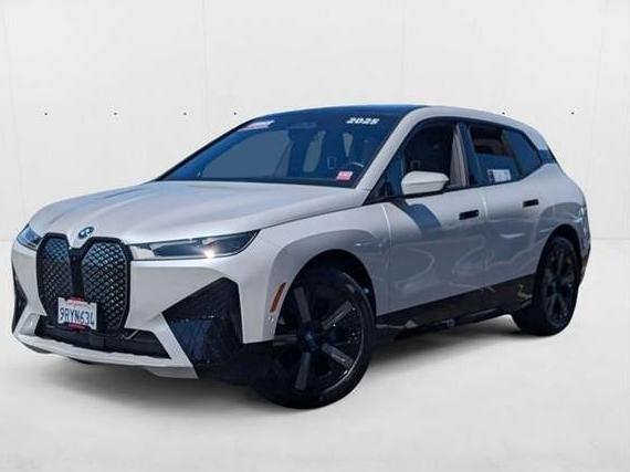 BMW IX 2025 WB523CF0XSCS64137 image