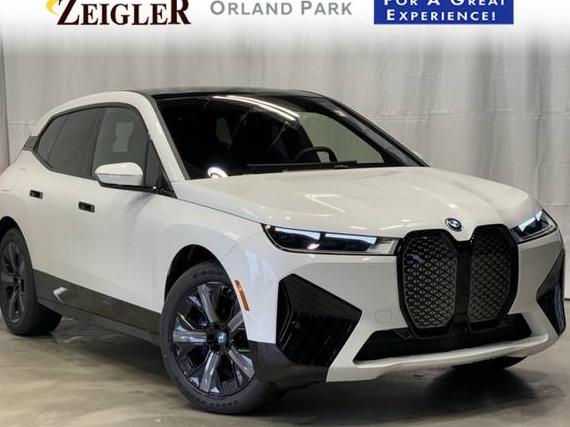 BMW IX 2025 WB523CF01SCU52609 image
