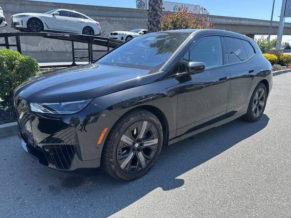 BMW IX 2025 WB523CF04SCS38097 image
